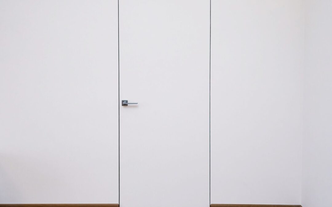 Drzwi z Ościeżnicą Ukrytą: Nowoczesne Rozwiązanie w Twoim Wnętrzu